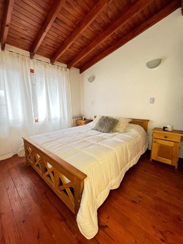 Ένα ή περισσότερα κρεβάτια σε δωμάτιο στο Apart AlemDuplex