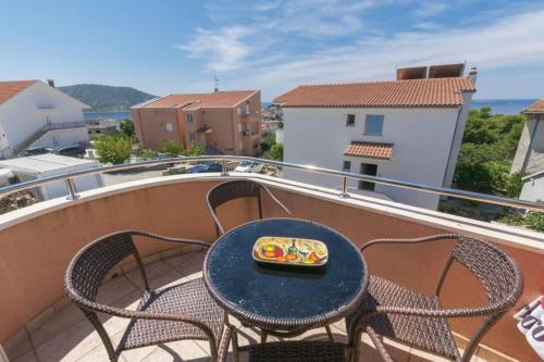 Apartment Roza Primošten