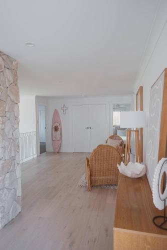 Χώρος καθιστικού στο Family fun! Pool with a slide, hot tub, pool table