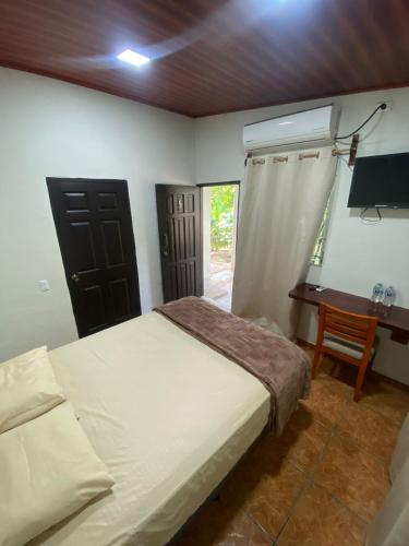 Llit o llits en una habitació de Villa Sofia