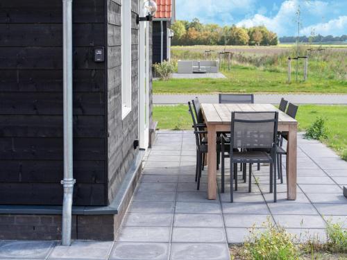 Gambar di galeri bagi Your Coastal Retreat with Pool di Scherpenisse