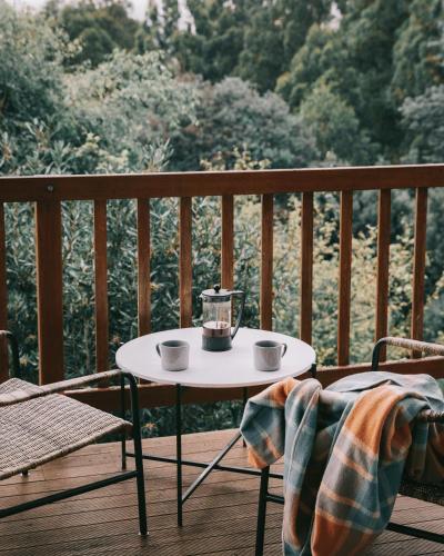 Un balcón o terraza de Forest Hideaway - Silverwood