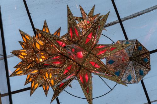 a star chandelier hanging from a ceiling at Hotel Santa Cecilia in Tapalpa
