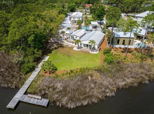 The Retreat at Santa Rosa Beach Bungalow C photo 23