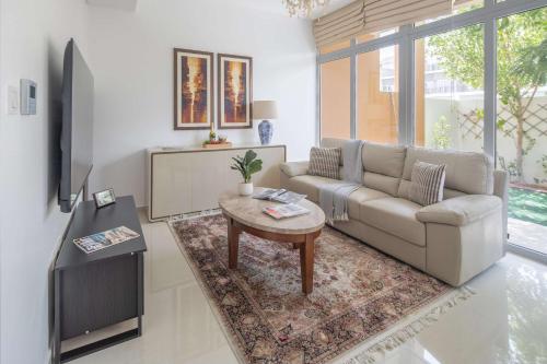 Frank Porter - Avencia, Damac Hills 2