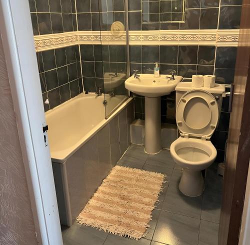 Ένα μπάνιο στο OYO Baytree Lodge