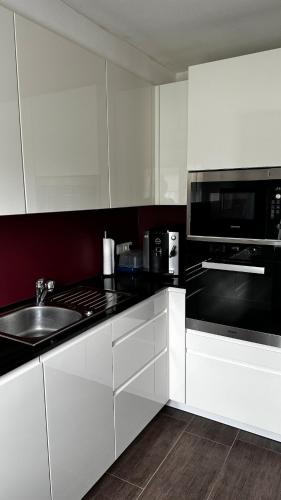 Ruhiges Premium-Apartment nahe Bodensee & Festspielhaus mit Parkplatz