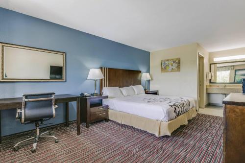 Gambar di galeri bagi Econo Lodge Inn & Suites di Enid
