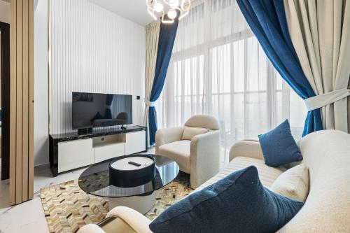 ALiving Modern 1BR I Private Pool I Opalz by Danube- 1704