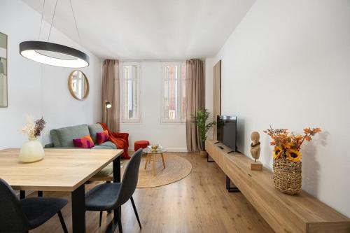 Charming 2br In Trendy Gracia