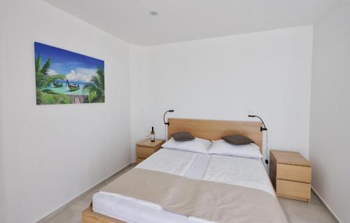 Beautiful Apartment In Vodice With Wifi - Csv361