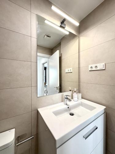 MalagaUrbanRooms - Sky Suite