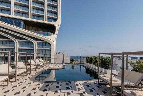 Πισίνα στο ή κοντά στο Mercury Suites Apartment with Pool Access in St Julians