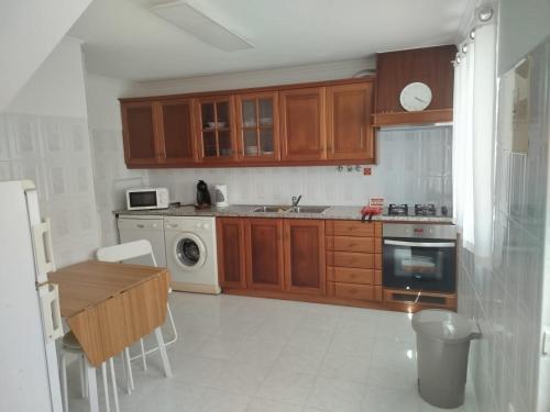 Η κουζίνα ή μικρή κουζίνα στο Casa do Canto