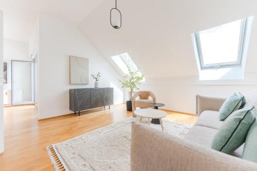 Hakuna Eli Penthouse Terrace CityView