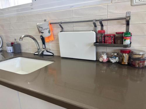 Una cocina o cocineta en A Place To Remember