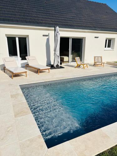 Évasion à 2h de Paris avec piscine chauffée privée