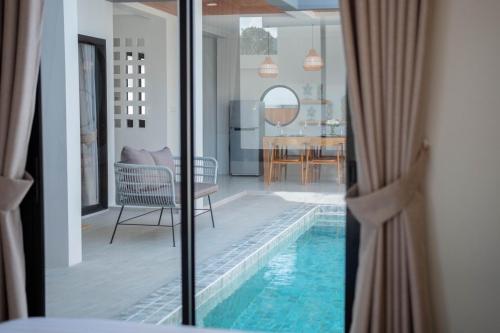 Πισίνα στο ή κοντά στο Miracle Pool Villa ,Aonang
