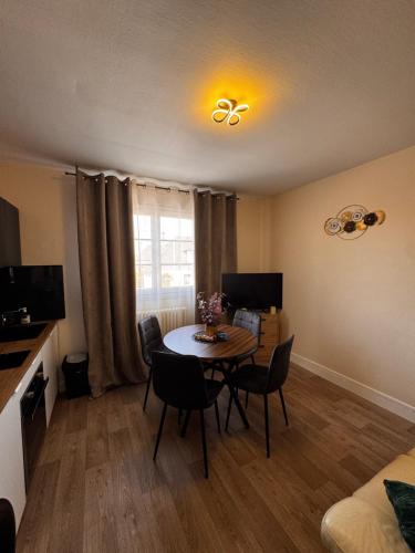 appartement 2 chambres,1 salon avec cuisine