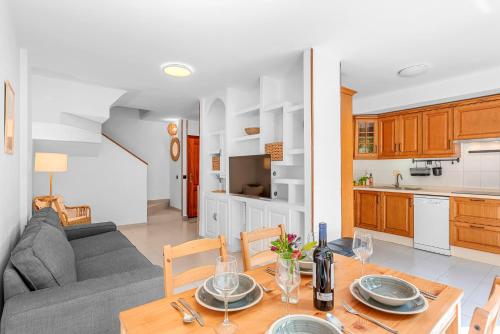 MEDANO4YOU Zoe's Garden Holiday Home