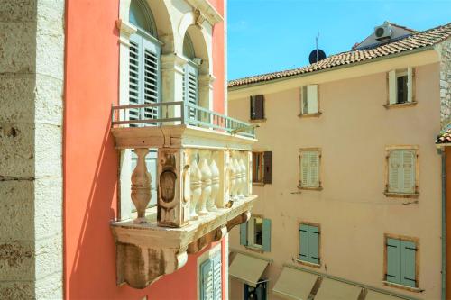 Casa Luigi Studio 2 - Unique View and Prime Location