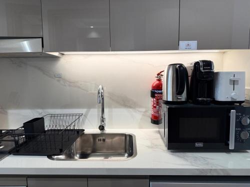 ASHRI HH Condo In Riviera Meydan