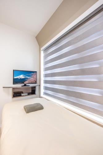 402 Direct access to Narita Haneda 5-minute walk from Keikyu Kamata Station with kitchen, ideal for telework, apartment