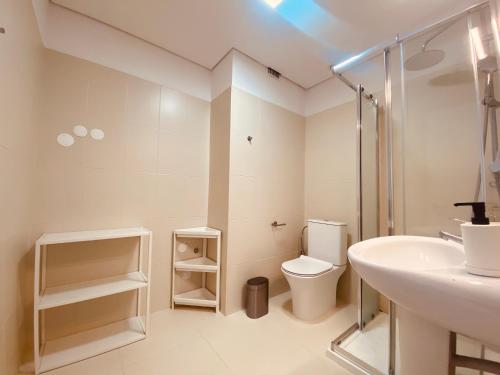 Ένα μπάνιο στο Coliving moderno com lindo jardim