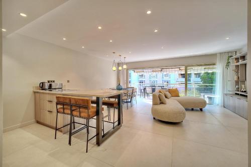 REF 1442 - Cannes Center - Apartment for rent