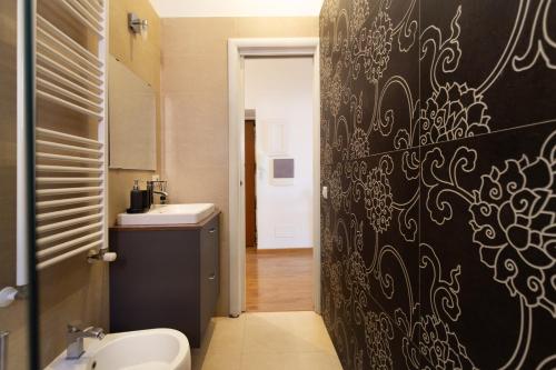 Noh 2BR Boutique Apartment Near Vatican Museums and Metro