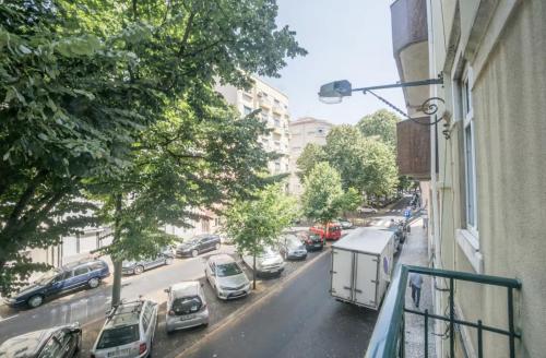 3 Bedroom Apartment in Sacadura Cabral