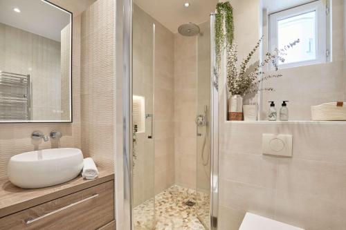 Superb apartment Invalides Eiffel Tower