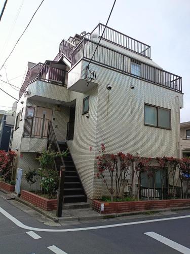 Pearl Heights 202 easy access to Ikebukuro, shinjuku station