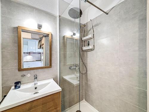 Apartment L'Equateur-4 by Interhome