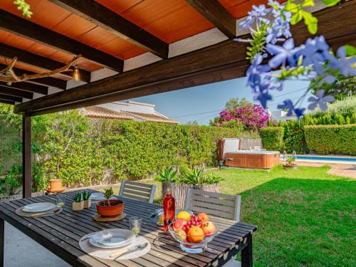 Holiday Home Carris by Interhome