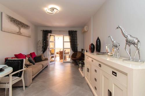 Amazing 2 Bedroom Apartment Central Location