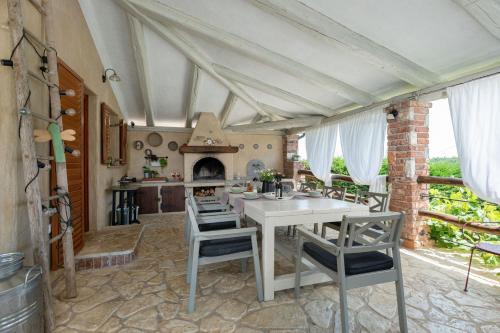 Villa Vally