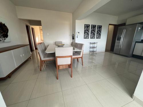 Η κουζίνα ή μικρή κουζίνα στο Personal Home - Estilo e conforto com garagem