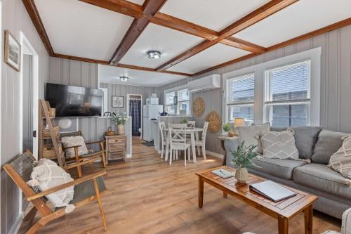 Μια τηλεόραση ή/και κέντρο ψυχαγωγίας στο The Seahorse - The Heart of Hampton Beach