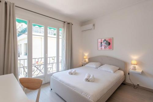 L4 Staywizus - 2BDR Hotel des Postes Central, Massena AC 2Balconies