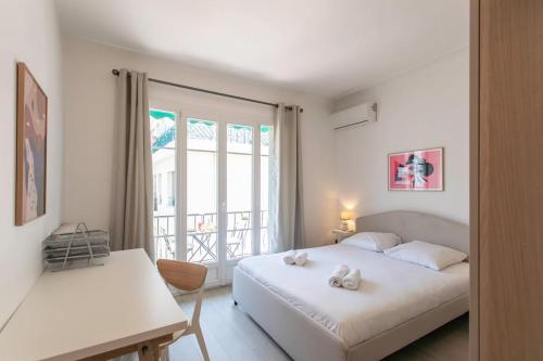 L4 Staywizus - 2BDR Hotel des Postes Central, Massena AC 2Balconies