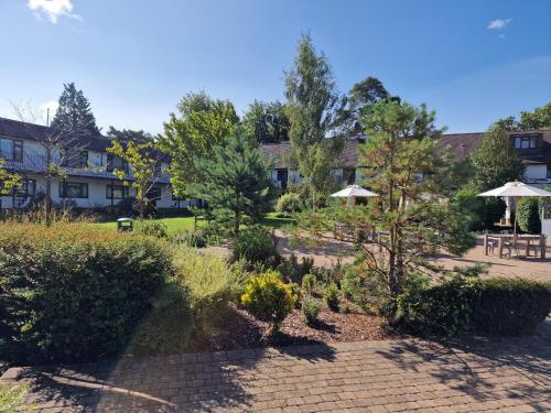 Taman di luar Elite Venue Selection Felbridge - Gatwick