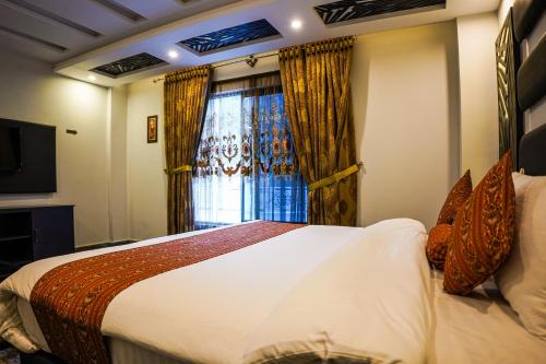 Destination Hotel Naranにあるテレビまたはエンターテインメントセンター