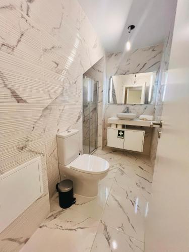Ένα μπάνιο στο Rabumba - Aveiro Central Lodging