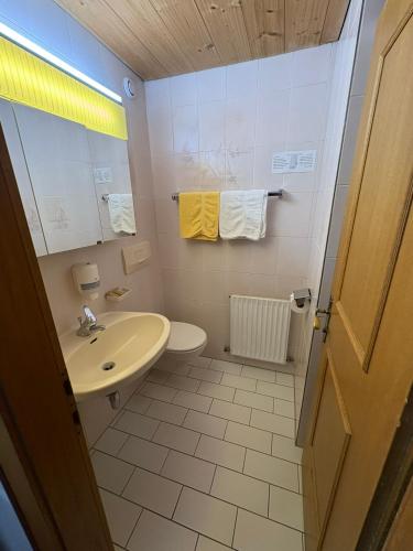 Bergsteiger-Zimmer Pension Obermair photo 3