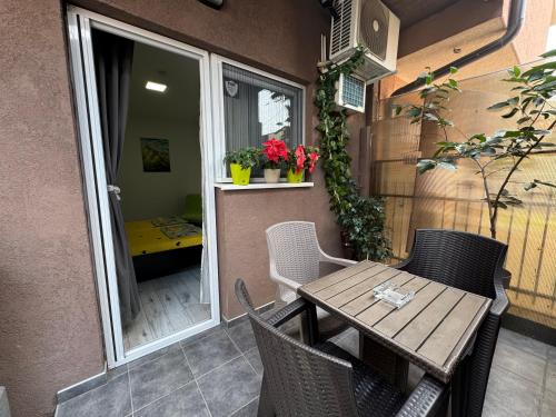 Balcó o terrassa a Mitić Apartmani 1