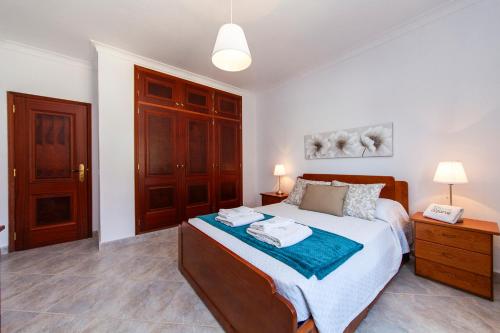 Topside Luz Guesthouse