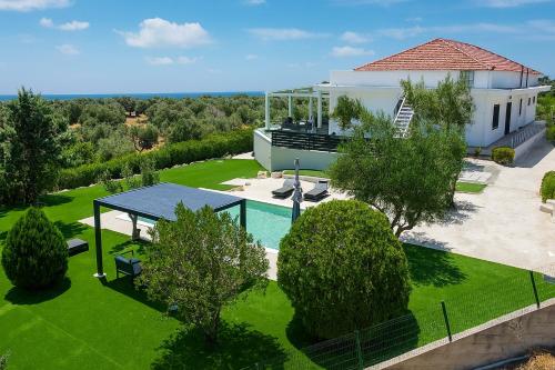 AVENTINE - Luxury Residences with Private Pools