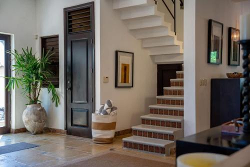 Balcheilにある6BR Exclusive Beachfront Villa w/ Pool in Tulumのギャラリーの写真