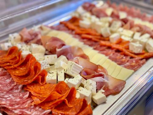 Еда / где поесть недалеко от отеля